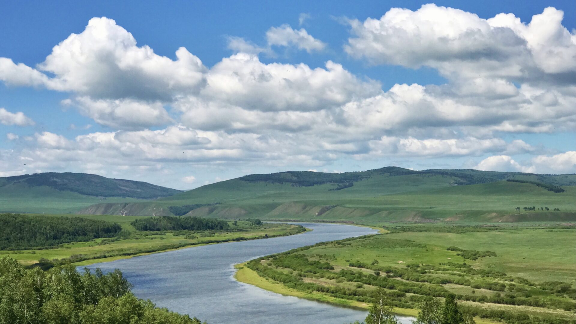 Wandering River Ebus